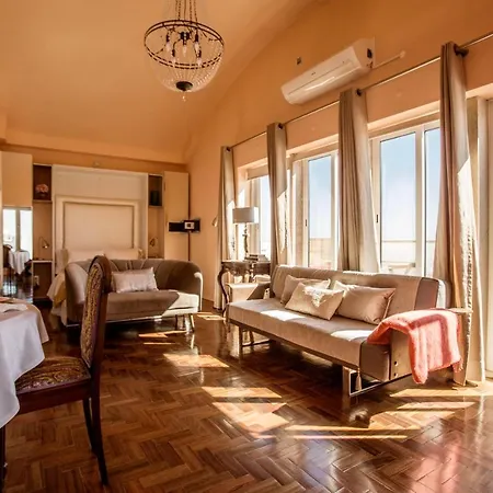 Quad Avenue Апартаменты *